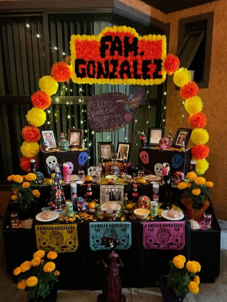 Decoración de ofrenda 