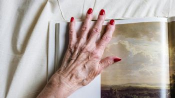 2 diseños de uñas espectaculares que puedes llevar a cualquier edad