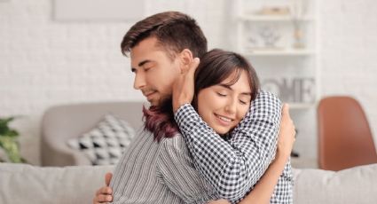 ¿Cómo actúa un hombre que te extraña? 3 comportamientos que reflejan que no puede vivir sin ti