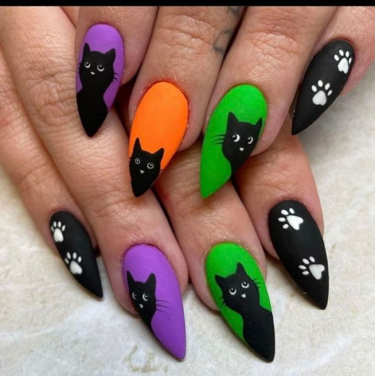 diseños de halloween para las uñas