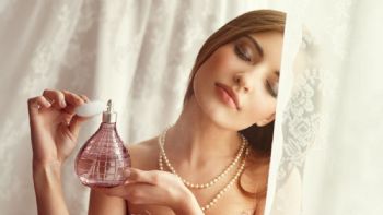 El perfume que usan las mujeres sofisticadas entre los 30 y 50 años