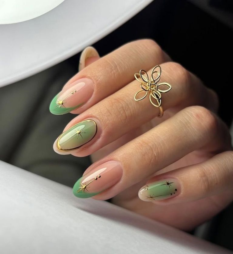 Manicura de uñas verdes para el Día de San Patricio