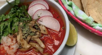 Pozole vegano blanco, receta fácil y deliciosa