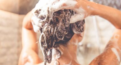 ¿Azúcar en el shampoo? 3 beneficios para el cabello que te convencerán de añadirla