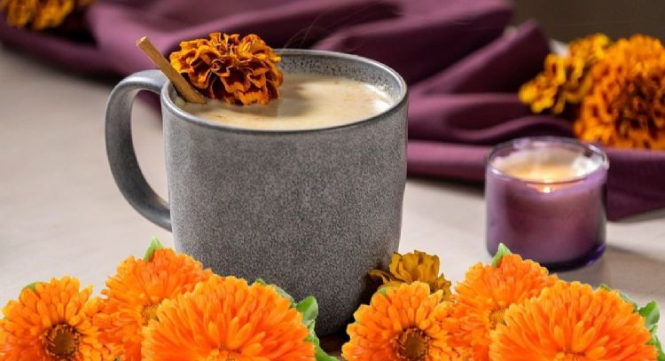 Prepara un rico atole de cempasúchil este Día de Muertos | RECETA
