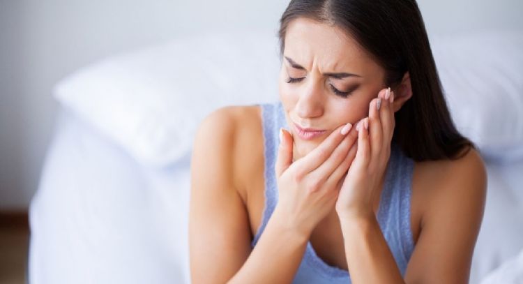 3 causas comunes del dolor de muelas que no son caries
