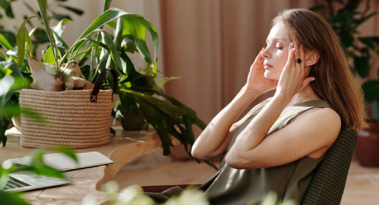 3 aceites esenciales para quitar el dolor de cabeza