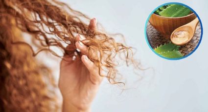 Esta mezcla casera para quitar el frizz del cabello rizado: tutorial