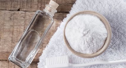 ¿Cómo limpiar el baño con vinagre blanco y bicarbonato?