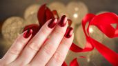 Foto ilustrativa de la nota titulada 7 diseños de uñas navideñas elegantes para darle la bienvenida a diciembre