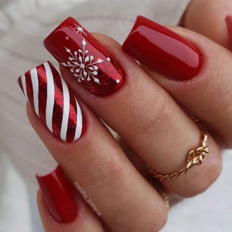 Diseños de uñas color rojas para navidad