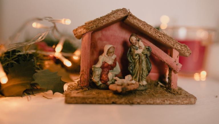 ¿Qué debe llevar un nacimiento de Navidad?