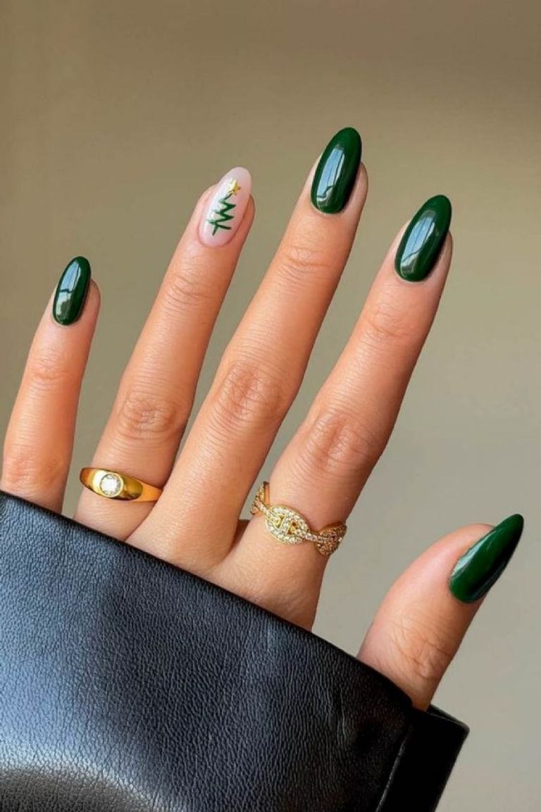 Diseños en tendencia para uñas en navidad