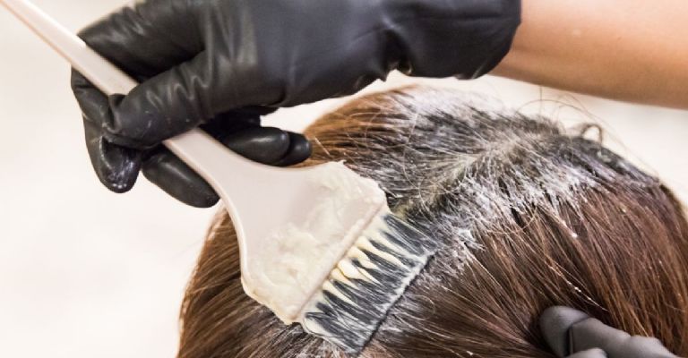 cómo teñir el pelo con canas con tinte de canela y café