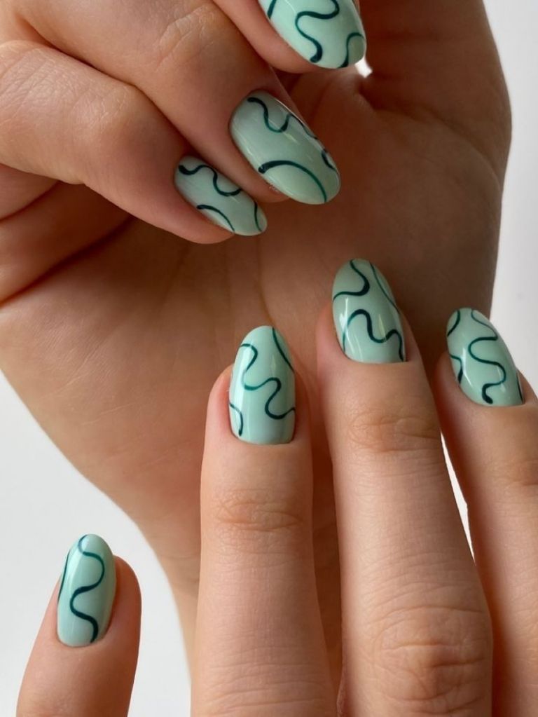 Diseños de uñas minimalistas para invierno