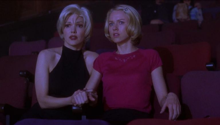 ¿De qué trata la película Mulholland Drive?