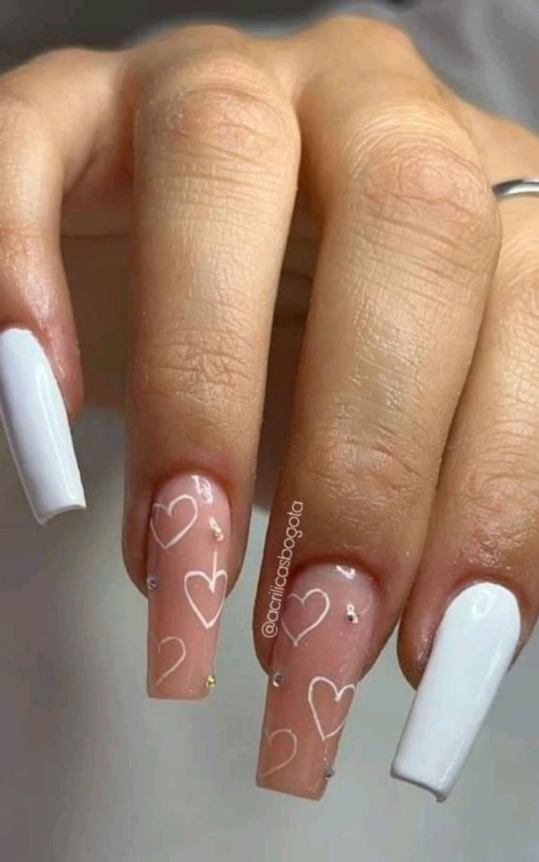 diseño con corazones moderno para San Valentín