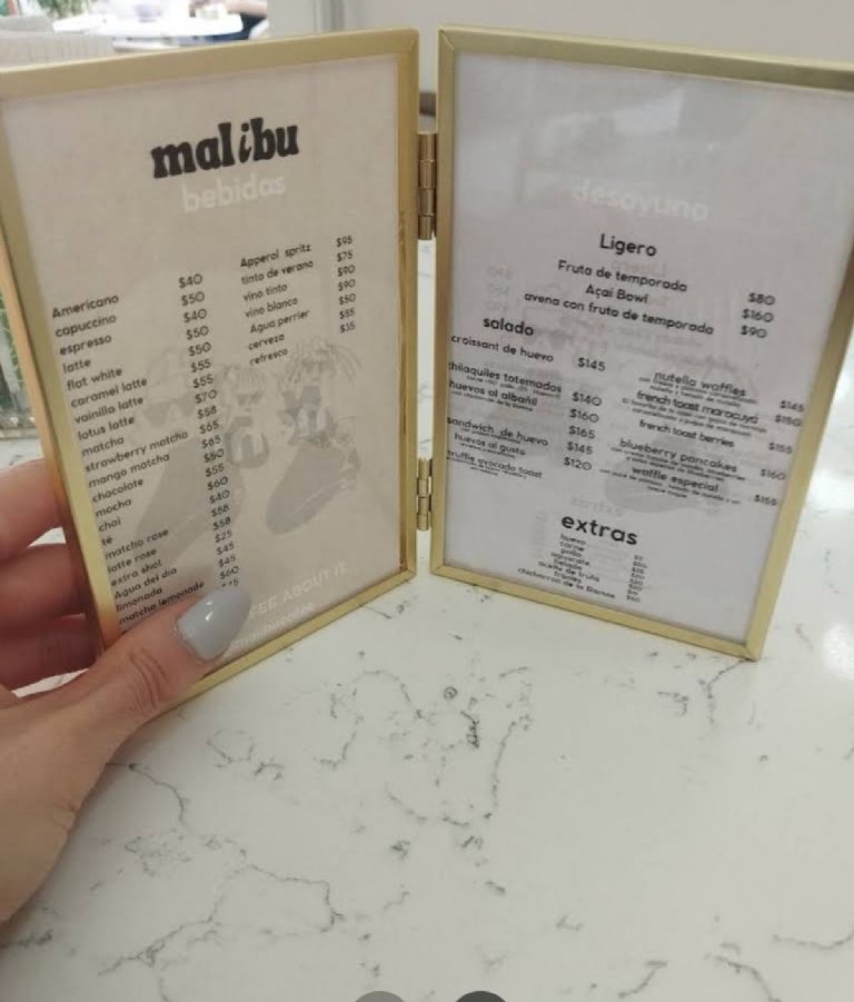Menú de la cafetería Malibu Café