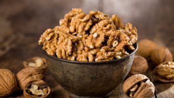 Nuez: el fruto seco para mantener una piel suave y sin imperfecciones