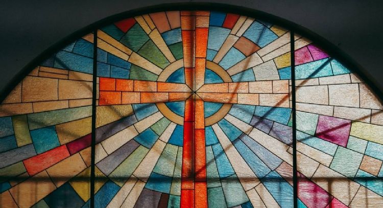 Santoral de hoy 2 de mayo: qué santos se festejan y oración del día