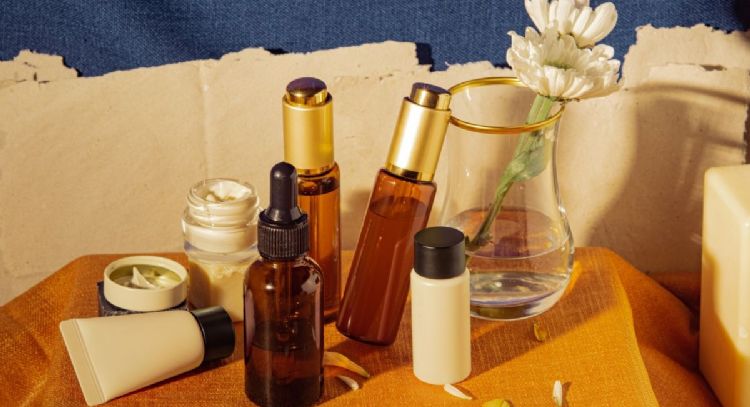 Las consecuencias de usar demasiados productos de skincare en tu cara