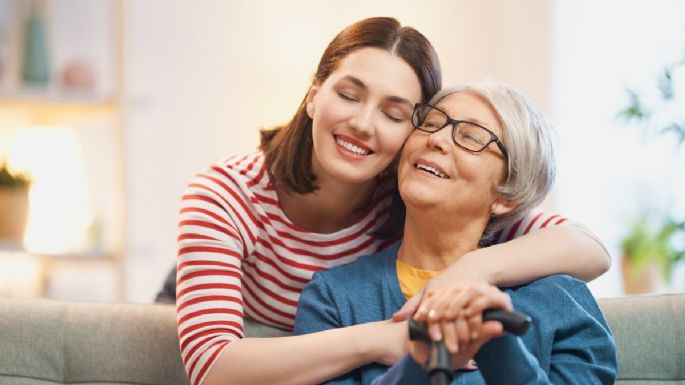 Frases para el 10 de mayo: mensajes bonitos y cortos para felicitar a mamá